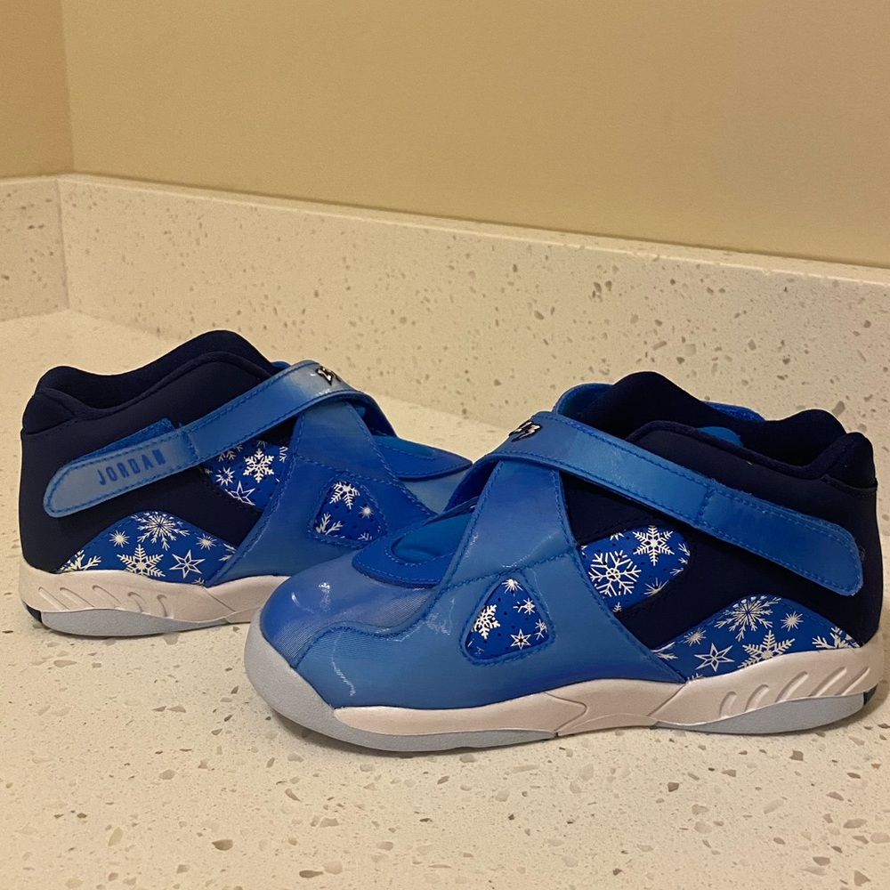 Jordan 8 Retro Snowflake - Picture 5 of 6